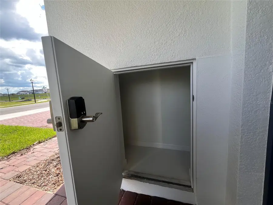 2095 Heart Lake Drive, Groveland, FL 34736 - Image #2