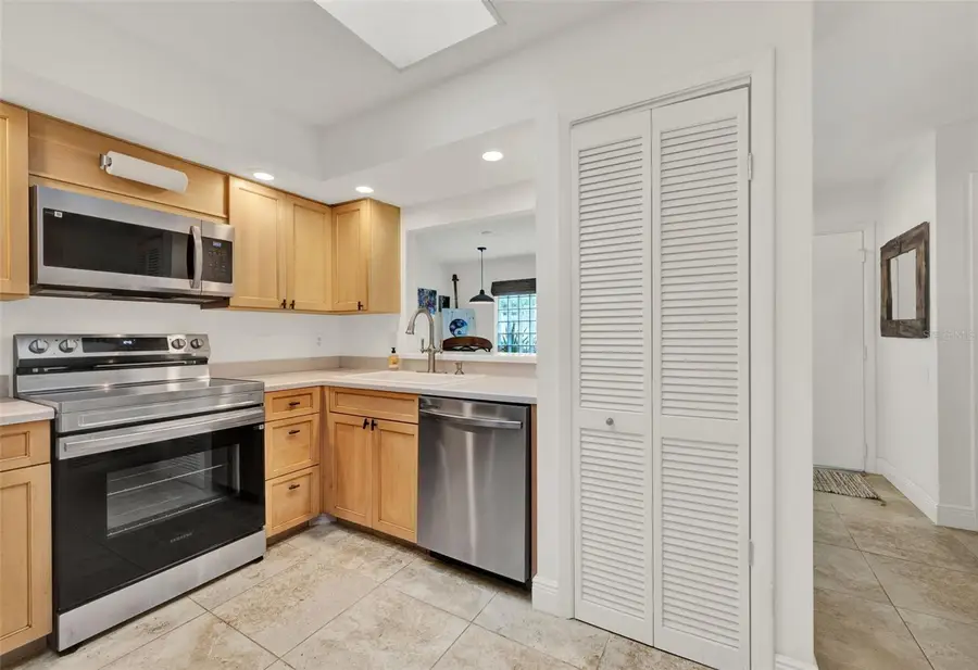 8248 Limetree Court, Orlando, FL 32836 - Image #3