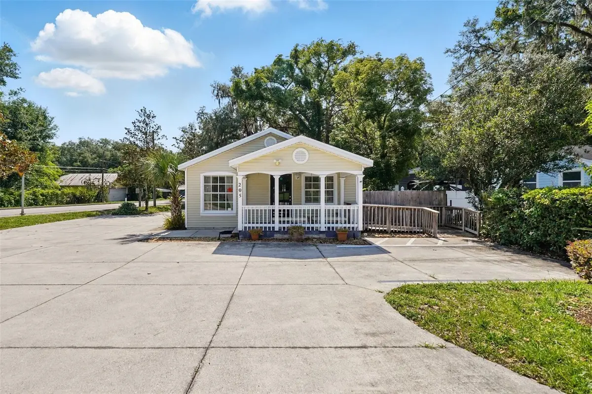205 S Highland Avenue, Apopka, FL 32703 - Image #1