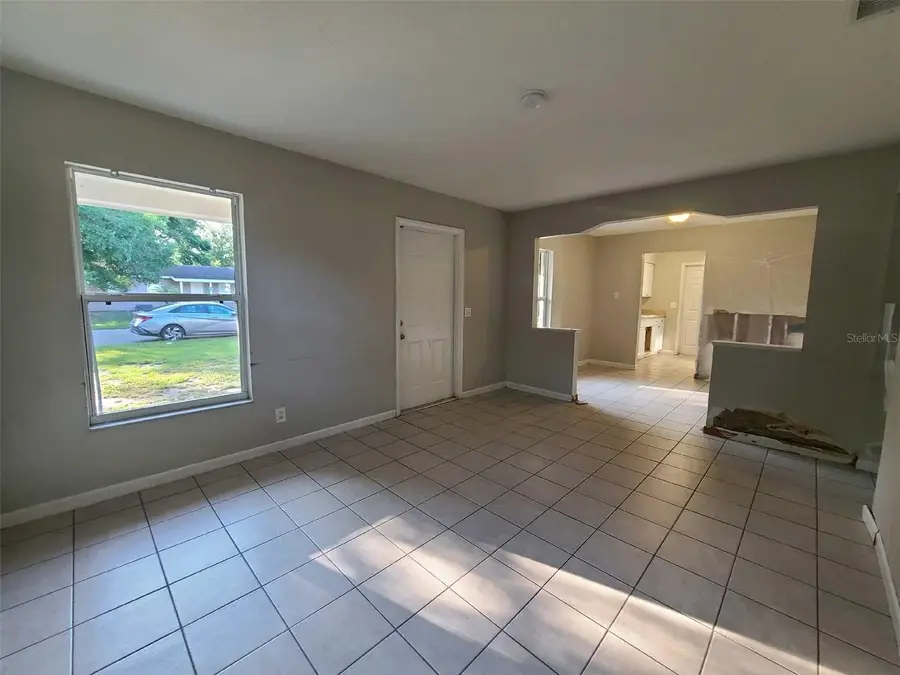 3217 Deerfield Drive, Tampa, FL 33619 - Image #3