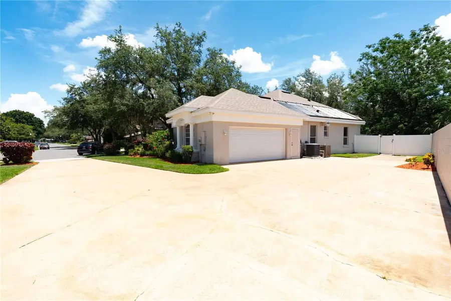 1586 Antoinette Court, Oviedo, FL 32765 - Image #2