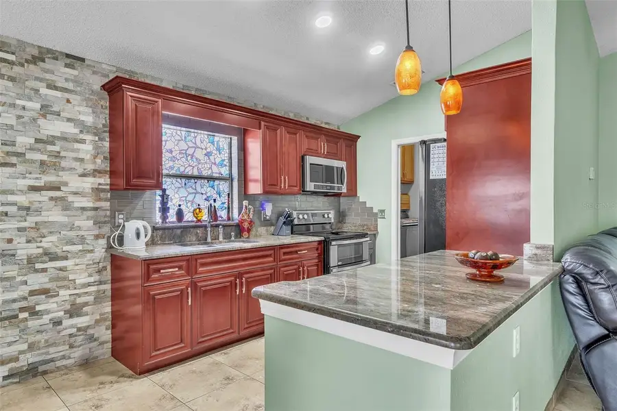 574 Rouzer Street, Apopka, FL 32712 - Image #3