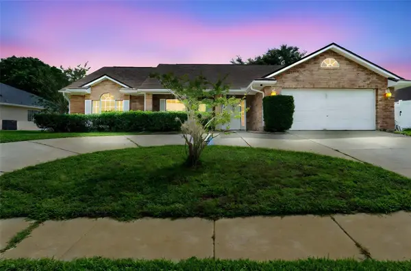 40 Hollow Pine Drive, DEBARY, FL 32713