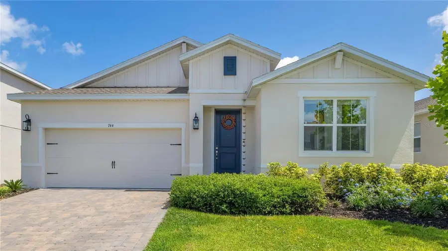 744 Curly Locks Loop, Apopka, FL 32703 - Image #2