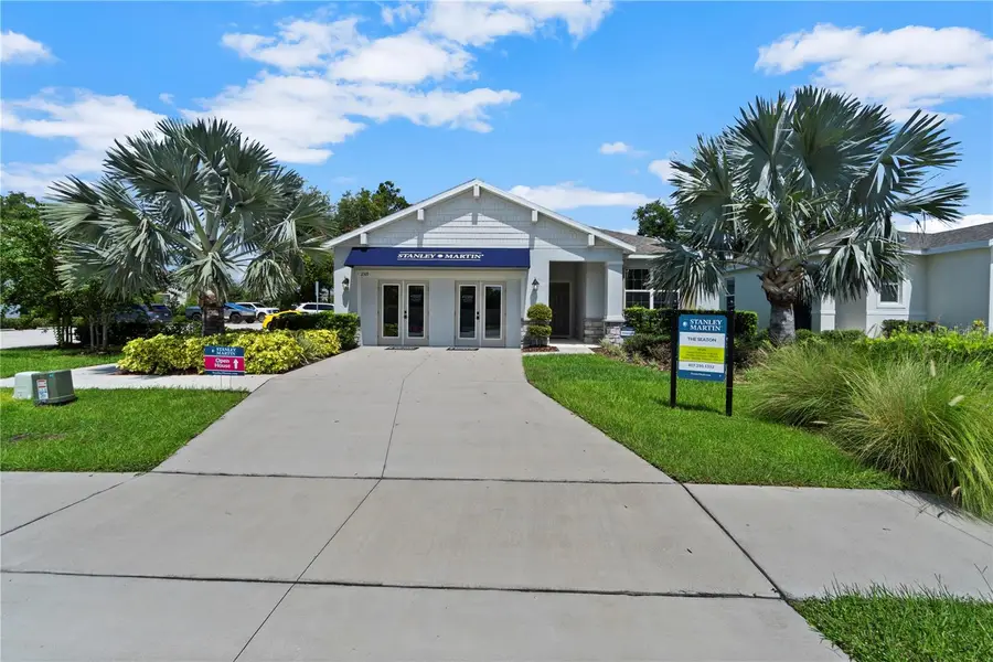 2519 Avalon Park Boulevard, Tavares, FL 32778 - Image #2