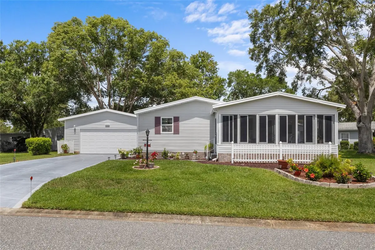 25333 Casa Del Lago Ln, Leesburg, FL 34748 - Image #1