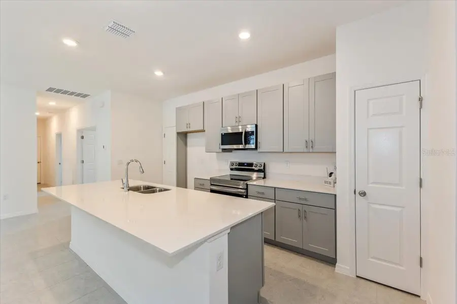 1202 Atlantic Avenue, Fruitland Park, FL 34731 - Image #3