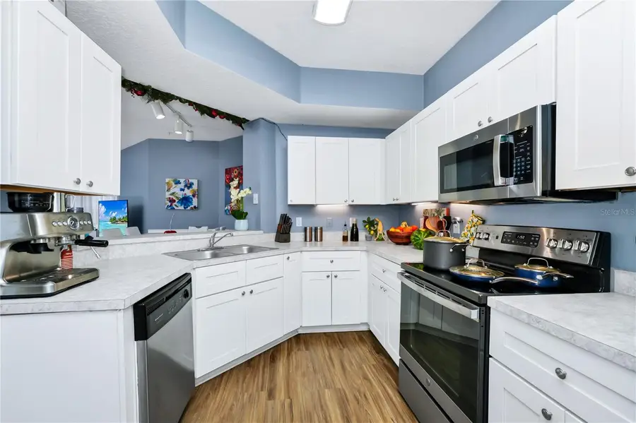 5566 Metrowest Boulevard #10, Orlando, FL 32811 - Image #2