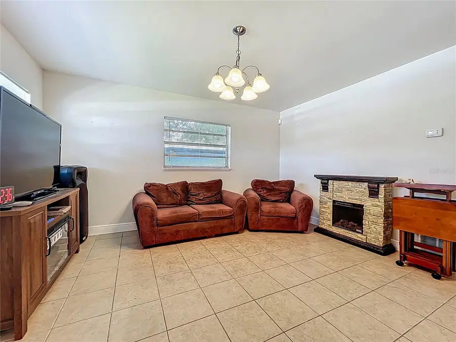2728 Hertha Avenue, Orlando, FL 32826 - Image #3