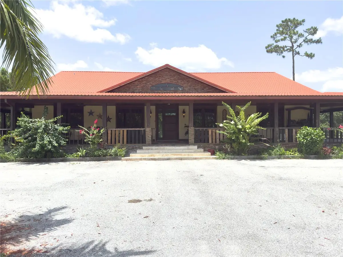 842 Hunting Club Avenue, Clewiston, FL 33440 - Image #1