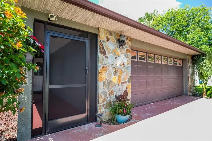 1302 Georgetowne Circle, Sarasota, FL 34232 - Image #2