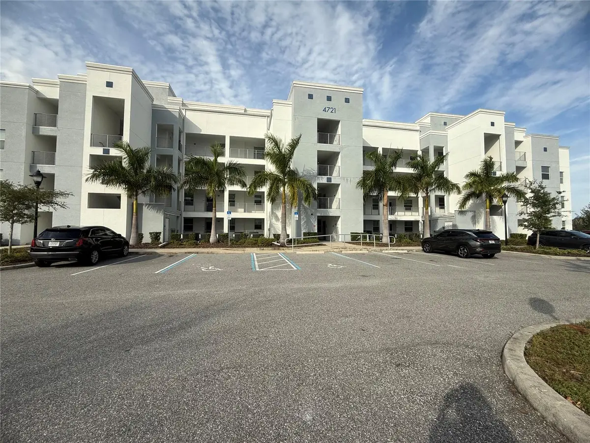 4721 Clock Tower Drive #402, Kissimmee, FL 34746 - Image #1