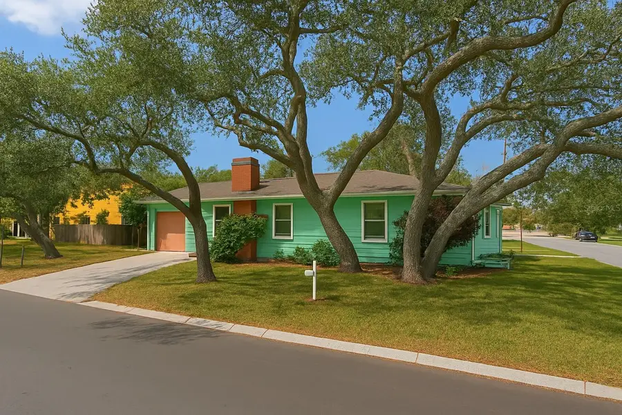 214 Highland Avenue, Clearwater, FL 33755 - Image #2