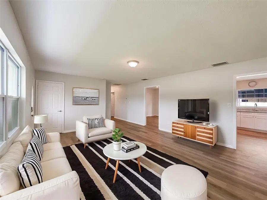 11045 Lake Eustis Drive, Leesburg, FL 34788 - Image #2