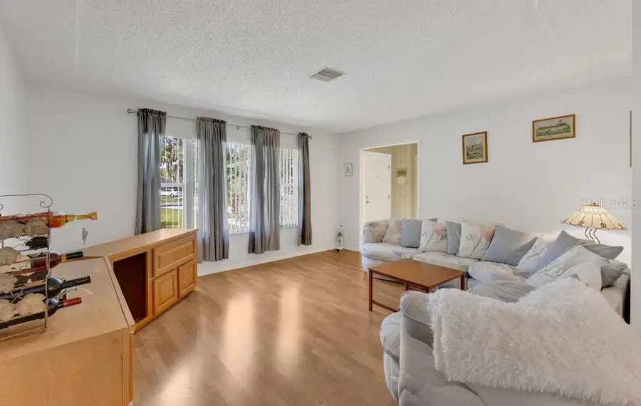 631 Dundee Circle, Melbourne, FL 32904 - Image #3