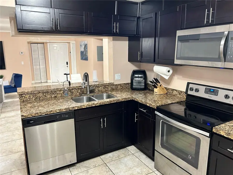 1017 Washington Circle #1017B, Homestead, FL 33034 - Image #2