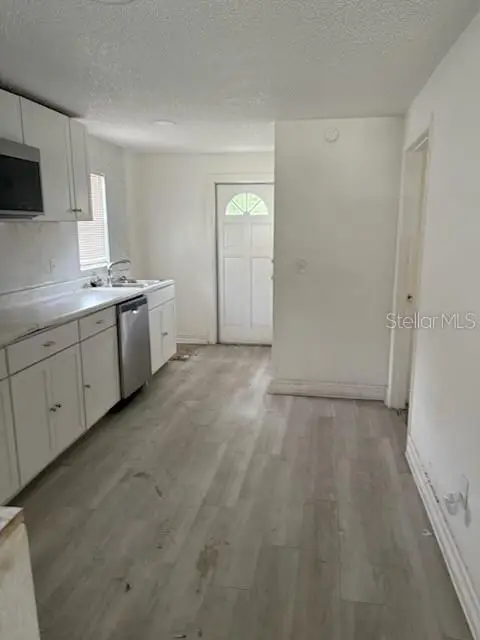 8006 N Marks Street, Tampa, FL 33604 - Image #2