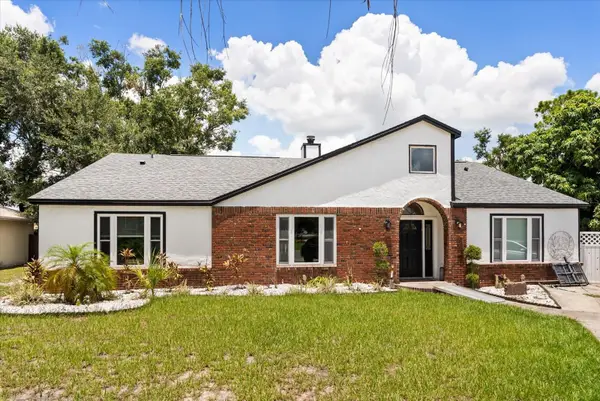 2236 Winslow Circle, CASSELBERRY, FL 32707