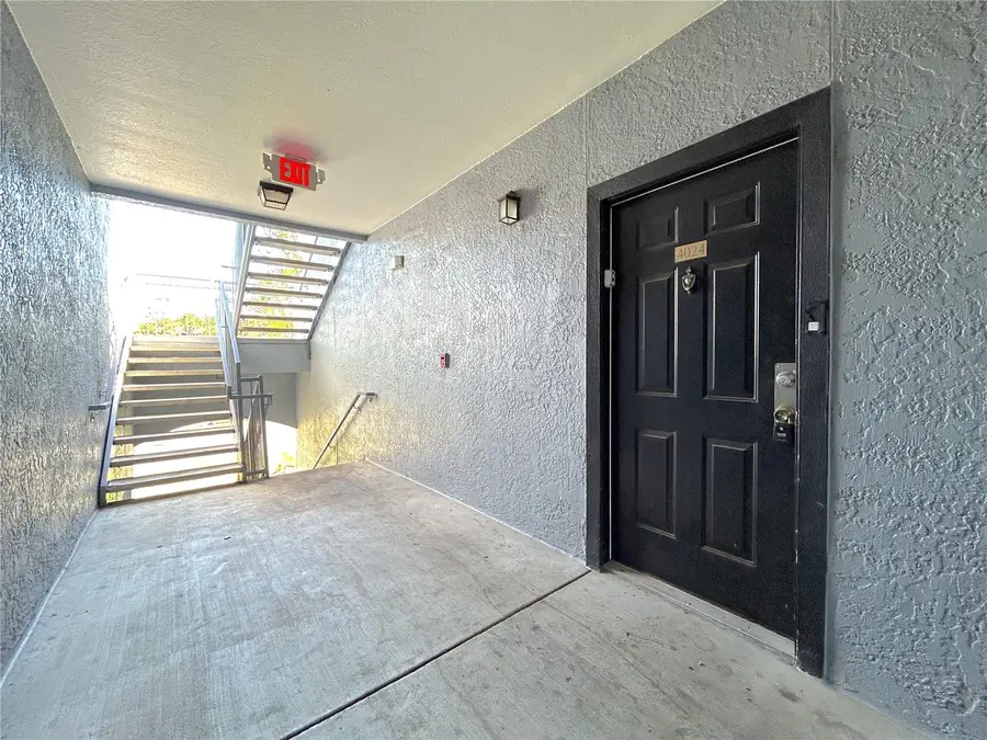 3700 Castle Pines Lane #4024, Orlando, FL 32839 - Image #2