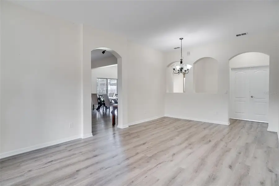 2518 Holly Pine Circle, Orlando, FL 32820 - Image #3