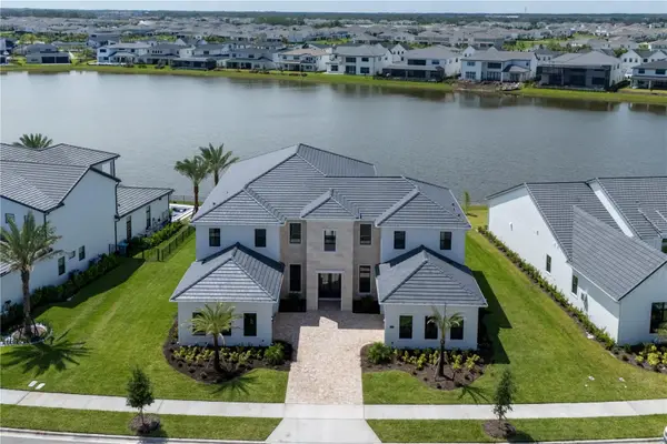 9760 Laurel Berry Drive, ORLANDO, FL 32827