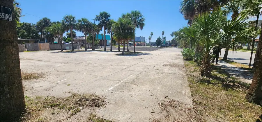 E International Speedway Boulevard, Daytona Beach, FL 32118 - #2