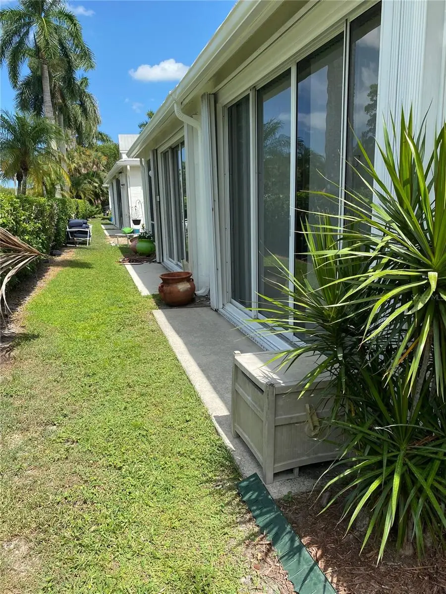 10717 Pelican Drive, Wellington, FL 33414 - Image #3