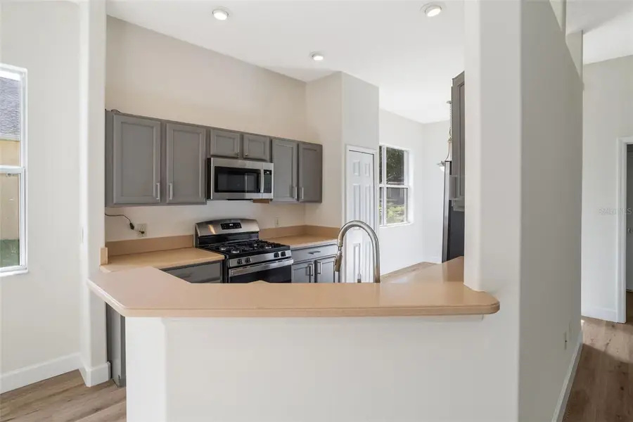 103 Crescent Moon Drive, Groveland, FL 34736 - Image #3