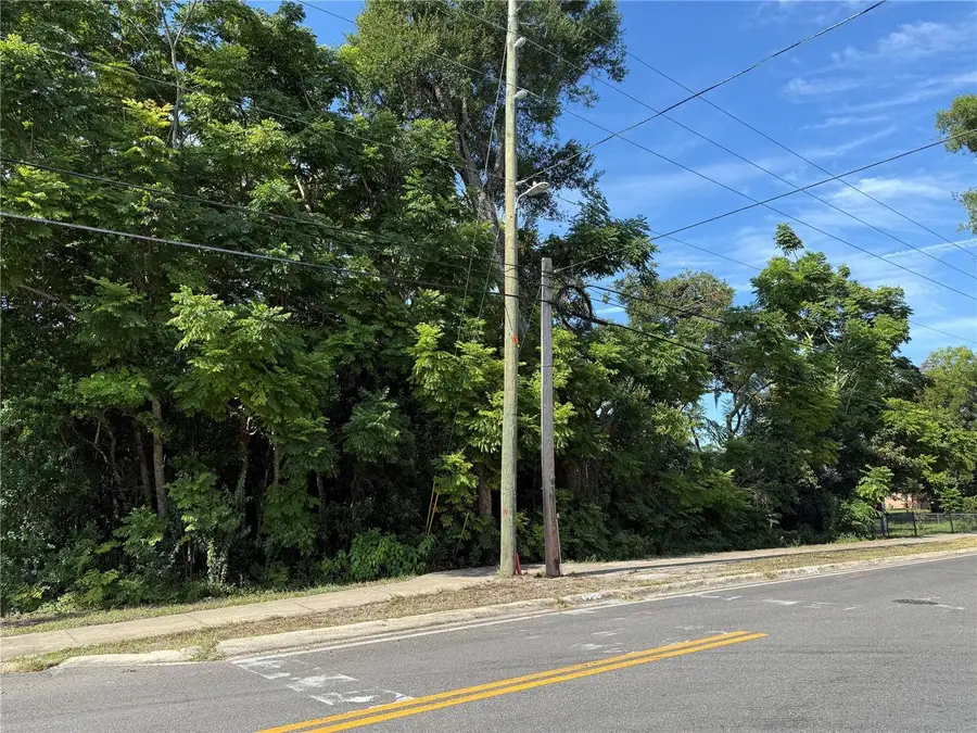 412 W Beresford Avenue, Deland, FL 32720 - Image #2