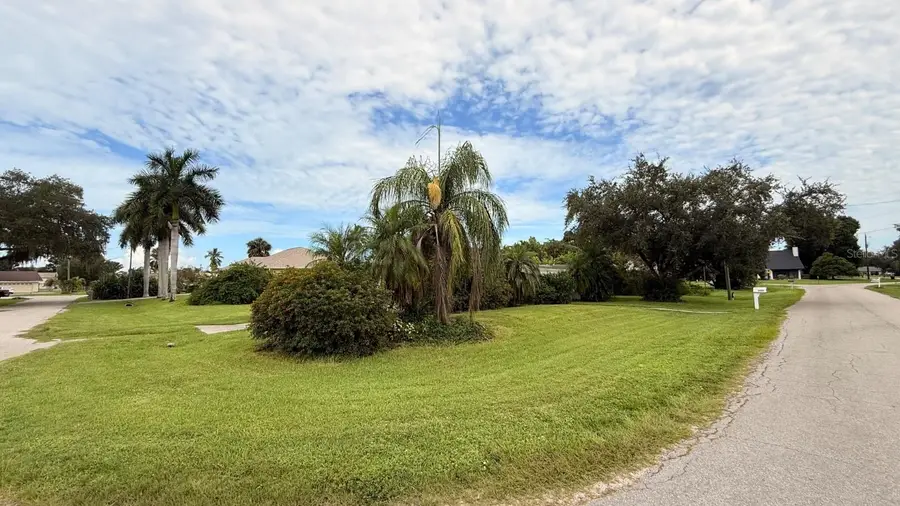 2231 Randolph Drive, Fort Myers, FL 33905 - Image #3