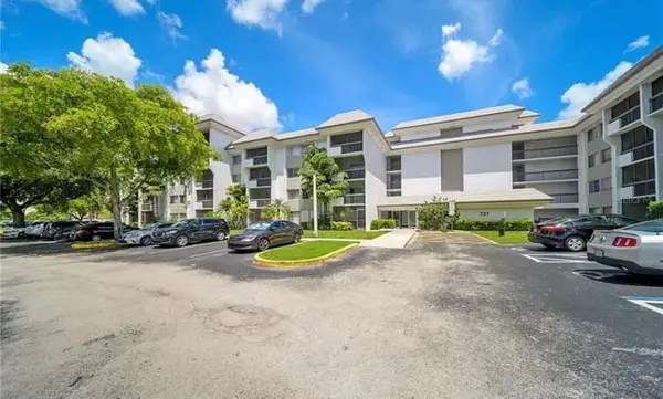 721 N Pine Island Road #401, PLANTATION, FL 33324