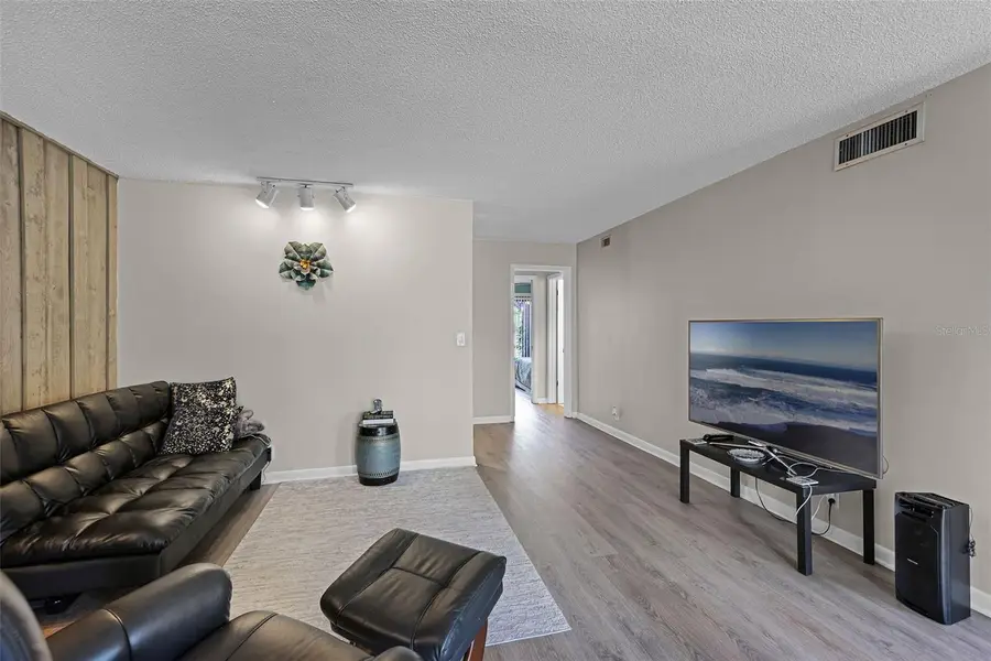 260 Crown Oaks Way #260, Longwood, FL 32779 - Image #2