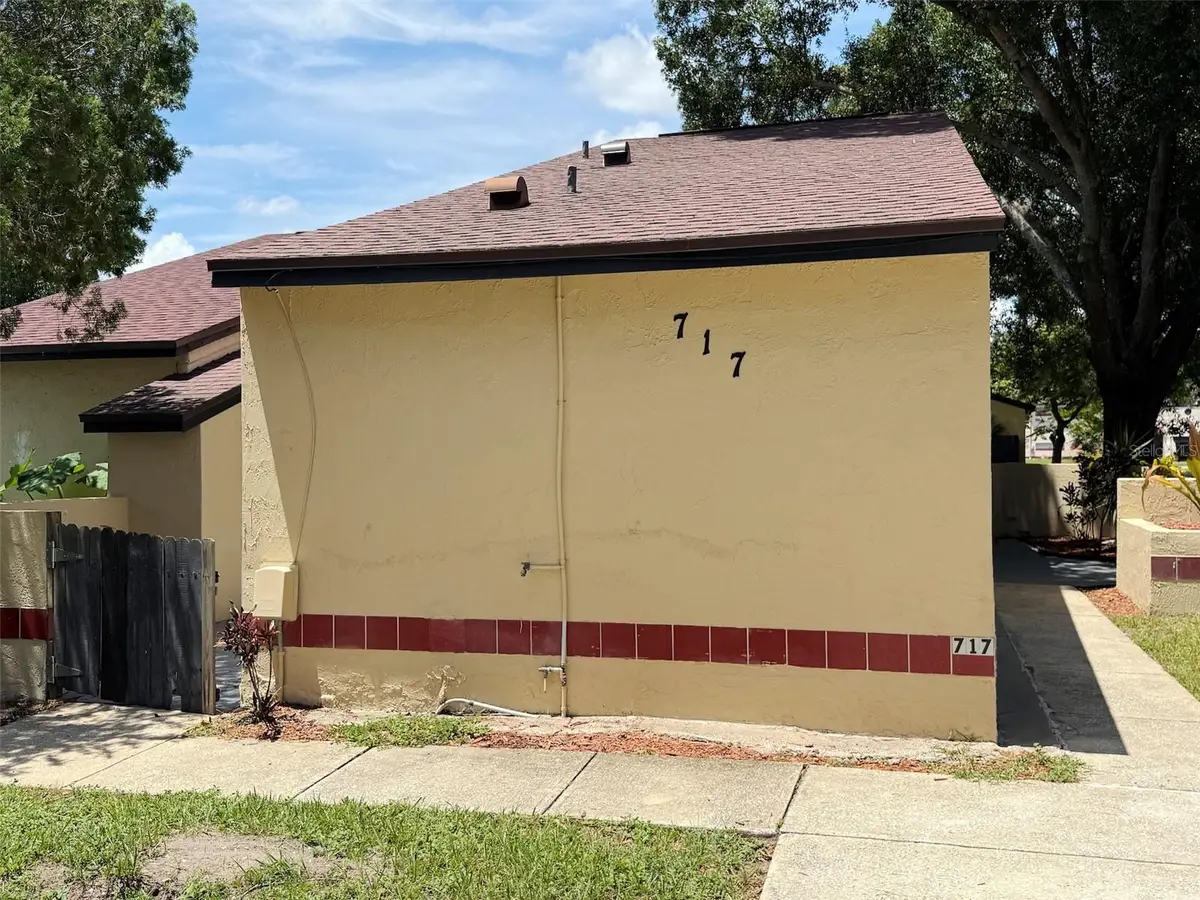 717 Golden Sunshine Circle, Orlando, FL 32807 - Image #1