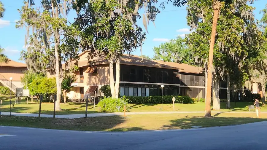 190 Hickory Woods Court #7B, Deltona, FL 32725 - Image #3