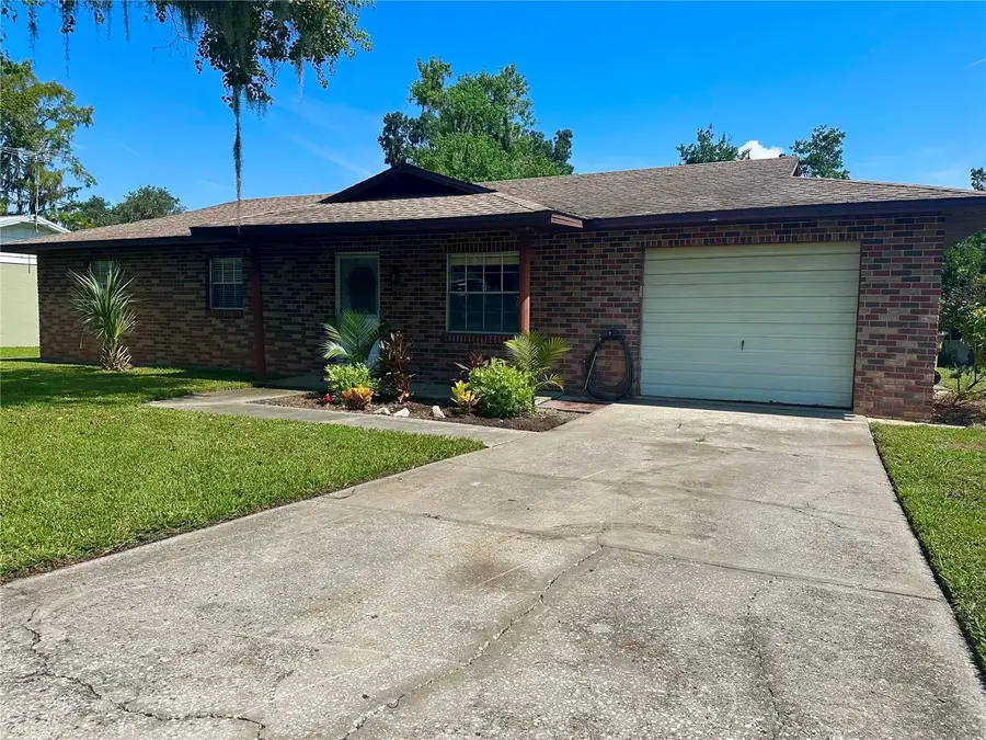 18 E Bay Avenue, Yalaha, FL 34797 - Image #3