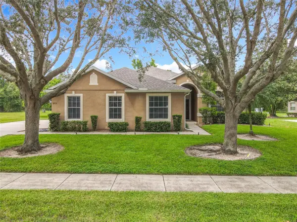 805 Valleyway Dr, APOPKA, FL 32712