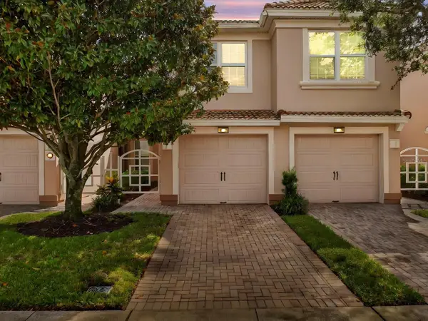 1213 Bella Cara Court, DAVENPORT, FL 33896