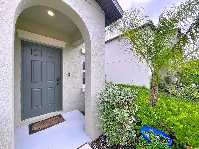 36503 Smithfield Lane, Zephyrhills, FL 33541 - Image #2