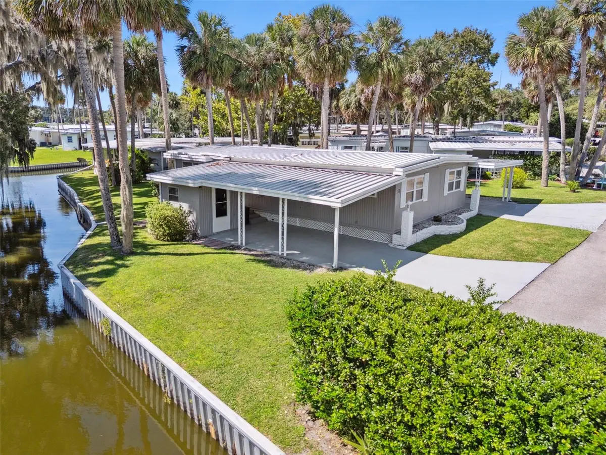 52 Sabal Palm Circle, Eustis, FL 32726 - Image #1