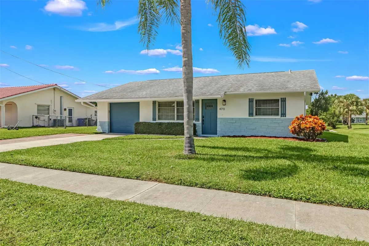4711 Forest Glen Drive, North Fort Myers, FL 33903 - Image #1