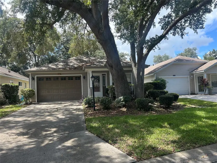 25119 Cranes Roost Circle, Leesburg, FL 34748 - Image #2