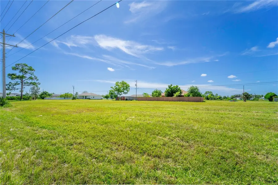 1808 Kismet Parkway E, Cape Coral, FL 33909 - Image #3