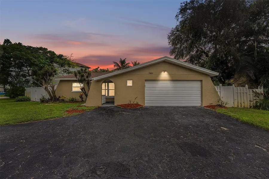 3401 Coquina Key Drive Se, Saint Petersburg, FL 33705 - Image #2