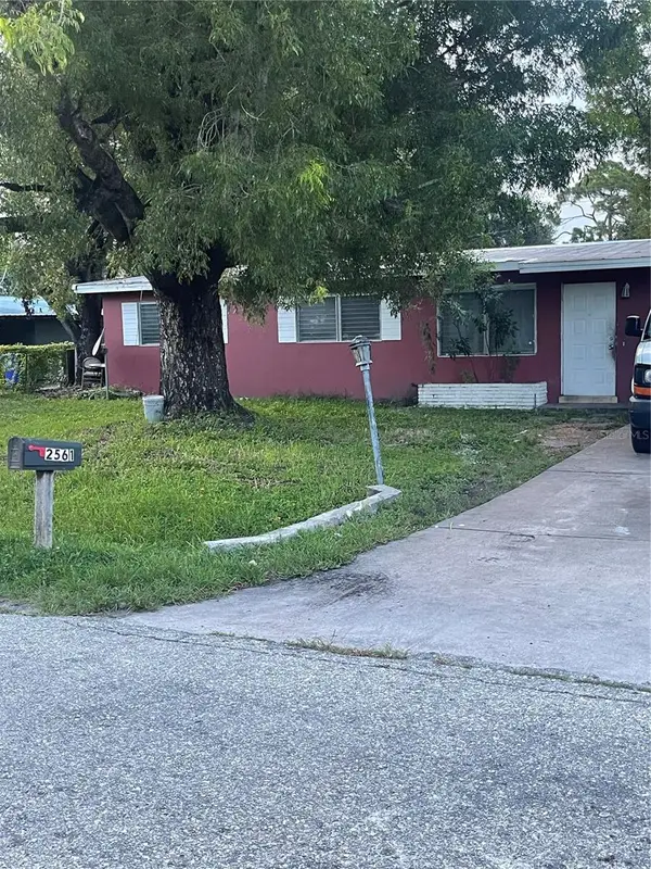 2561 Parkway Street, FORT MYERS, FL 33901