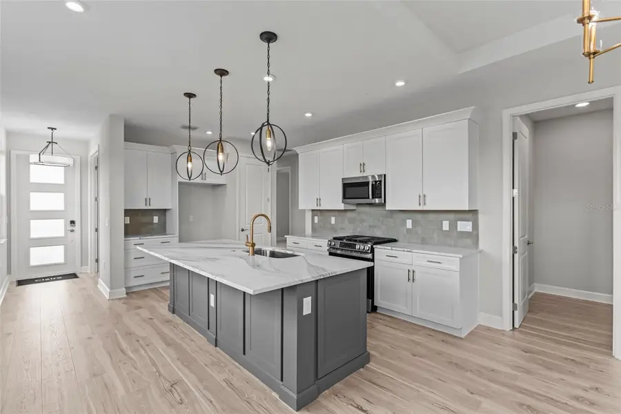 435 Verona Way, Lady Lake, FL 32159 - Image #3