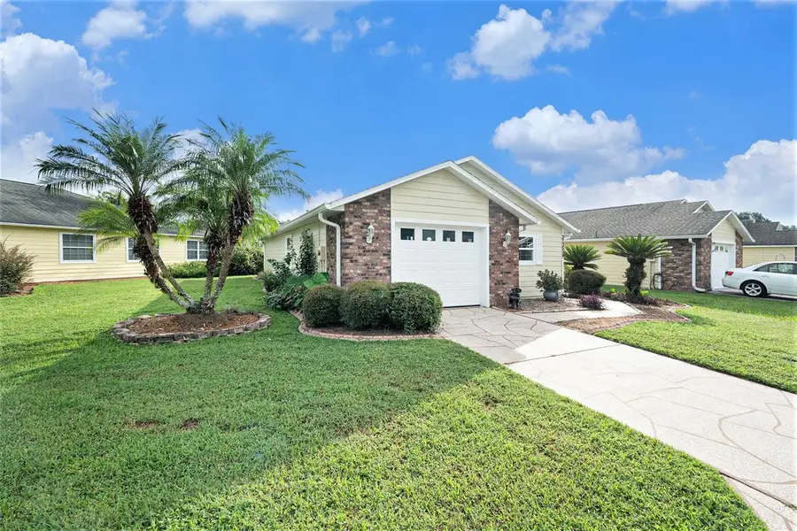 37355 Derbyshire Drive, Zephyrhills, FL 33542 - Image #2