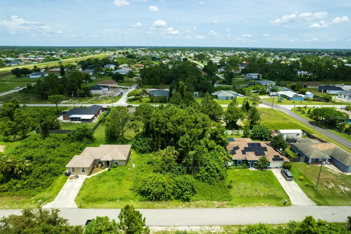 3016 33rd Street Sw, Lehigh Acres, FL 33976 - Image #1