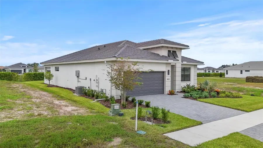 18119 Cresswind Terrace, Lakewood Ranch, FL 34211 - Image #2