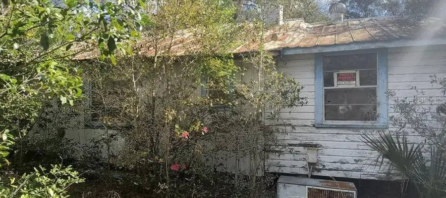 2144 Lisa Dare Drive, Leesburg, FL 34748 - Image #2