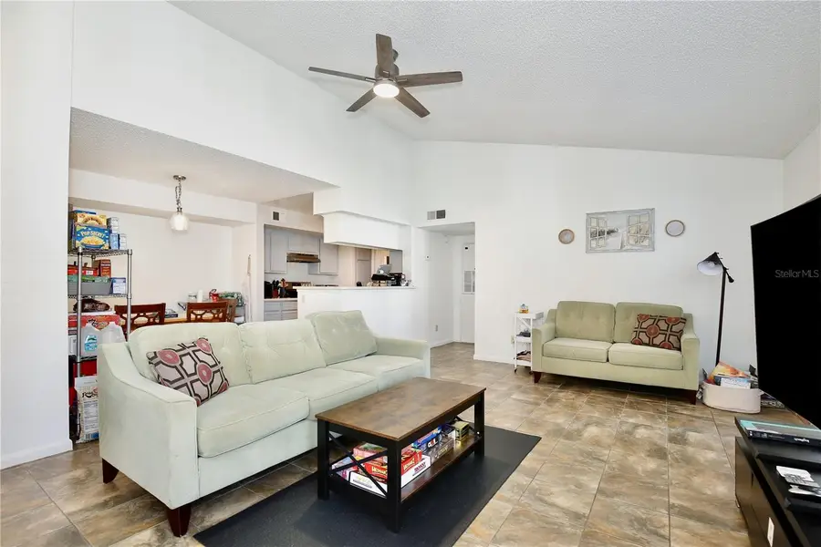 4200 Thornbriar Lane #E207, Orlando, FL 32822 - Image #2